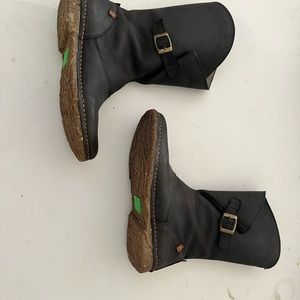 El Naturalista women’s N916 Angkor boots size 39 8.5 Black
